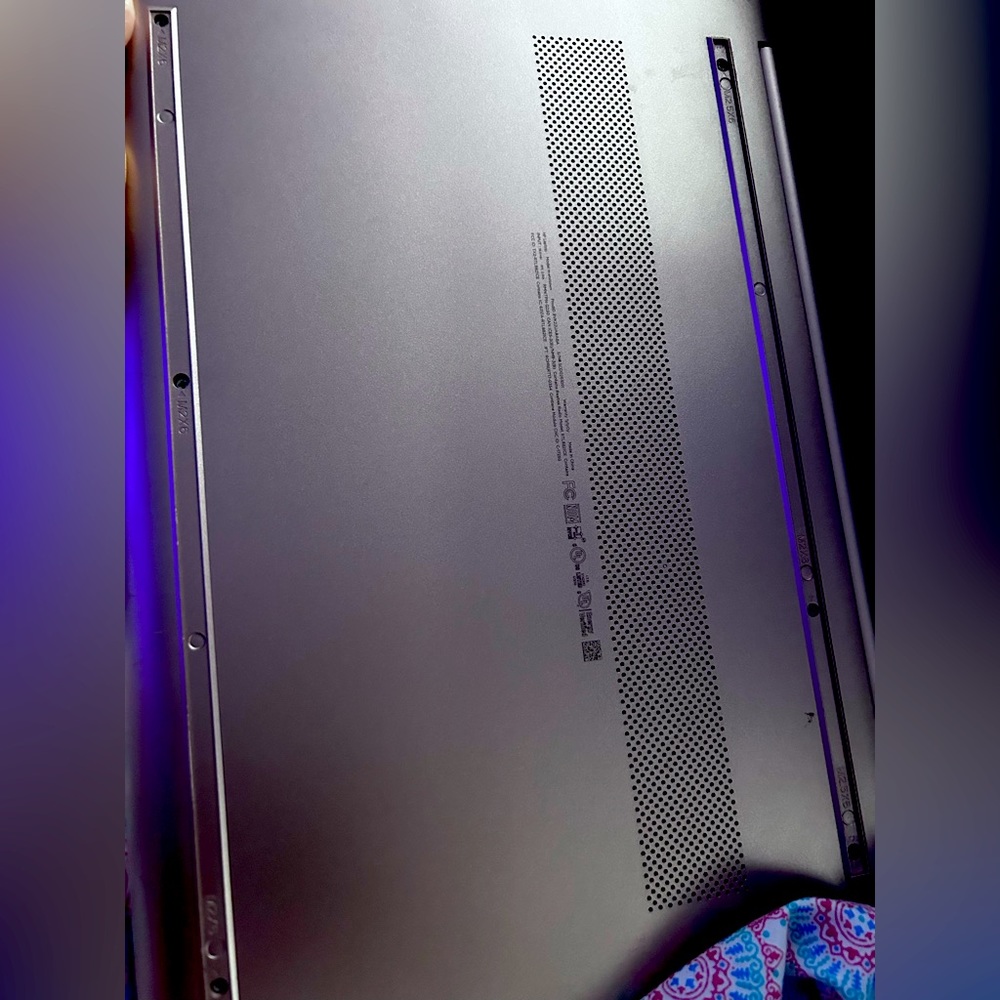 Hp Laptop 14 inch , Rose gold 2022.